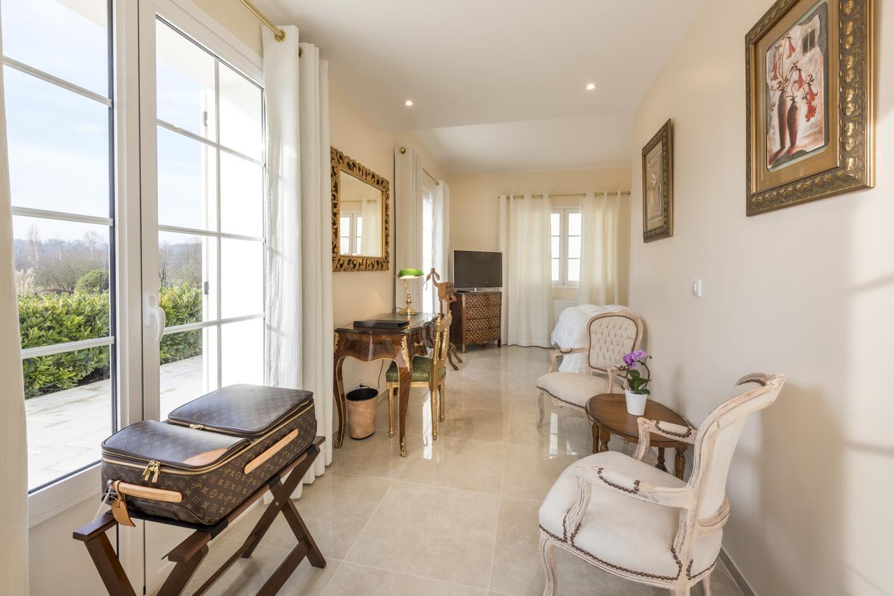 Domaine Du Bois Des Anges Bed & Breakfast Germigny-l'Eveque Екстериор снимка