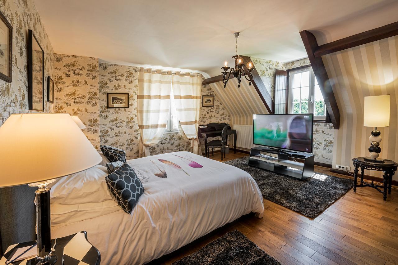 Domaine Du Bois Des Anges Bed & Breakfast Germigny-l'Eveque Екстериор снимка