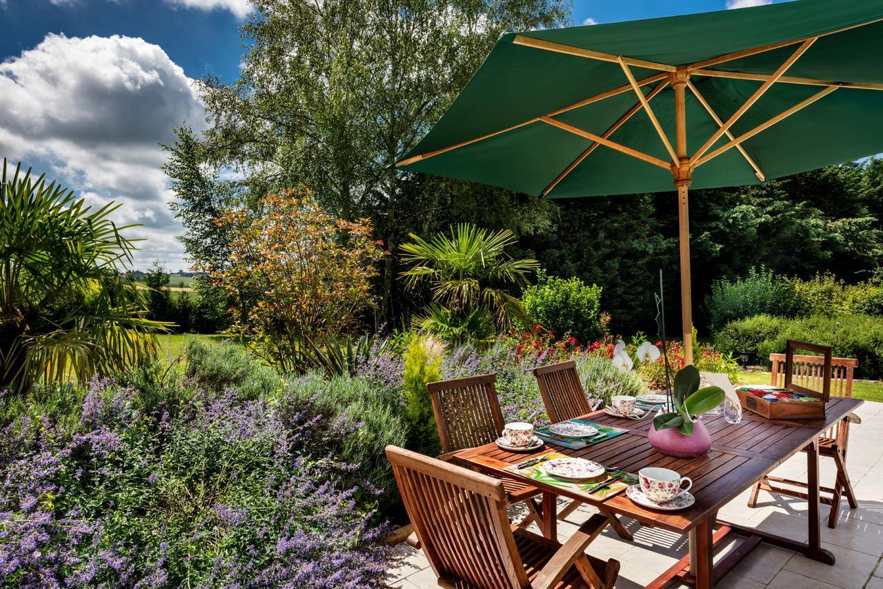 Domaine Du Bois Des Anges Bed & Breakfast Germigny-l'Eveque Екстериор снимка